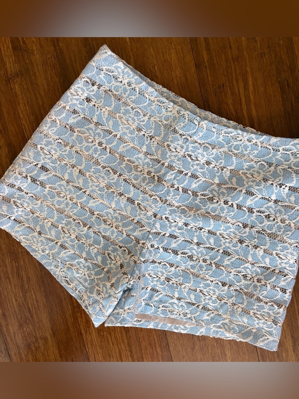 Lush Shorts Dressy Lt Blue Cream Floral Lace Sheer Stripes Cutout Side Zip SZ S - Picture 3 of 6